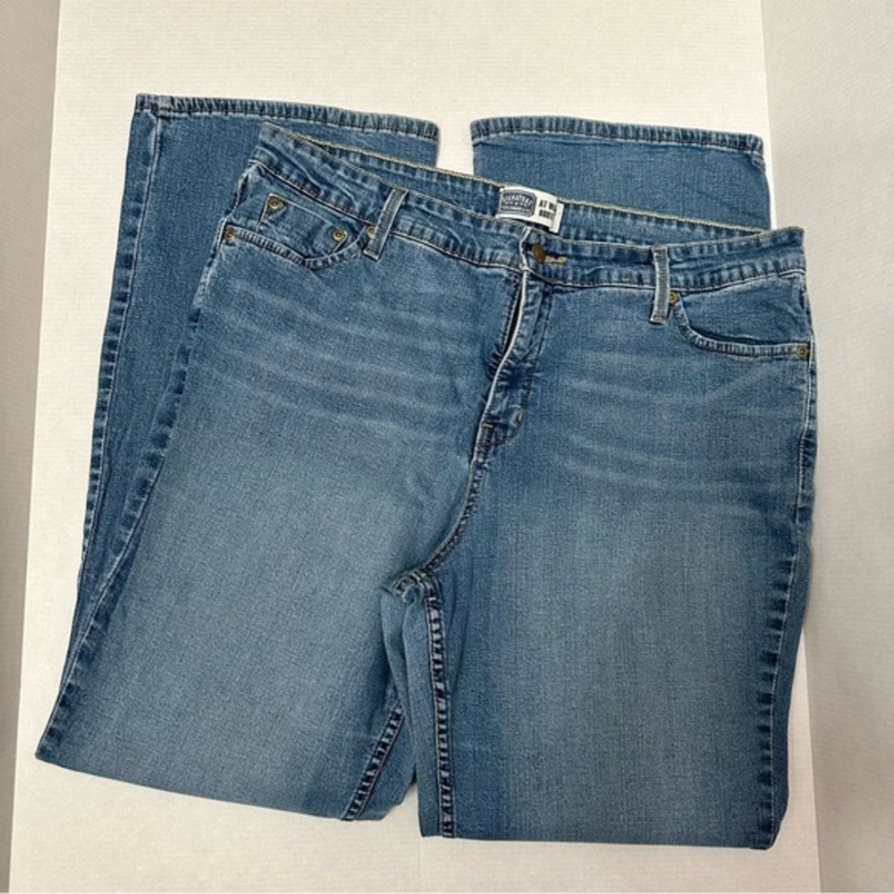 Levi’s Signature Women At Waist Boot Cut Sz 18M Light Wash Denim Blue Jeans Y2K